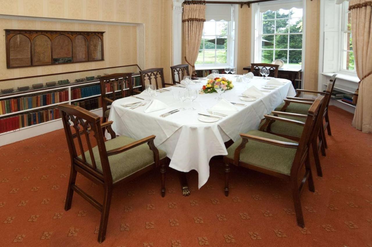 Flitwick Manor Hotel Екстериор снимка